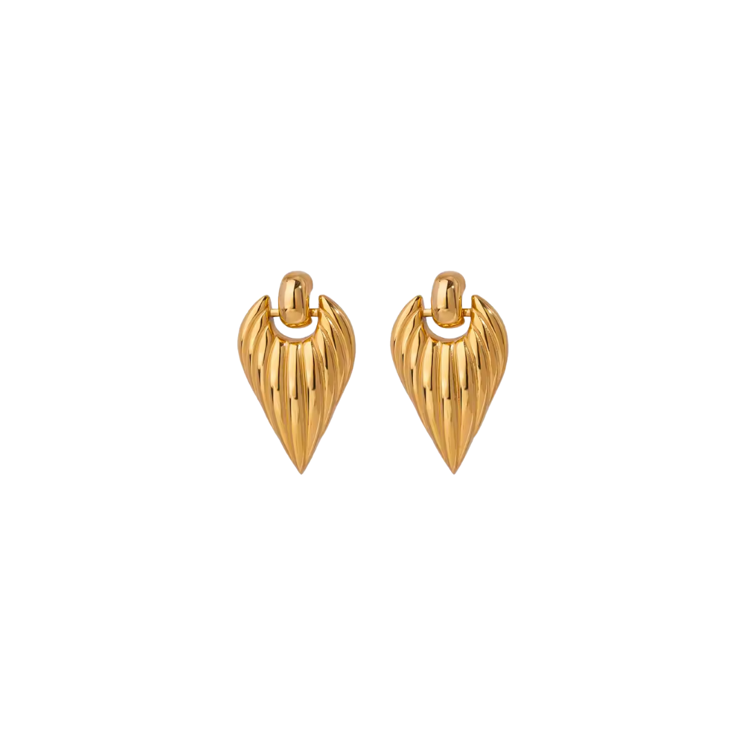 Drop petal golden earrings