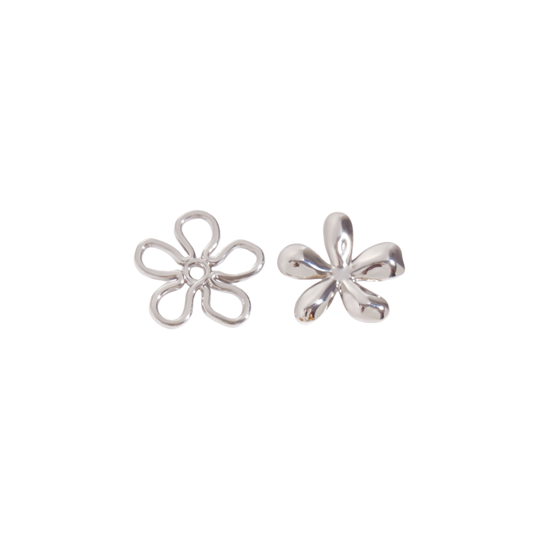 Silver earring irregular flower