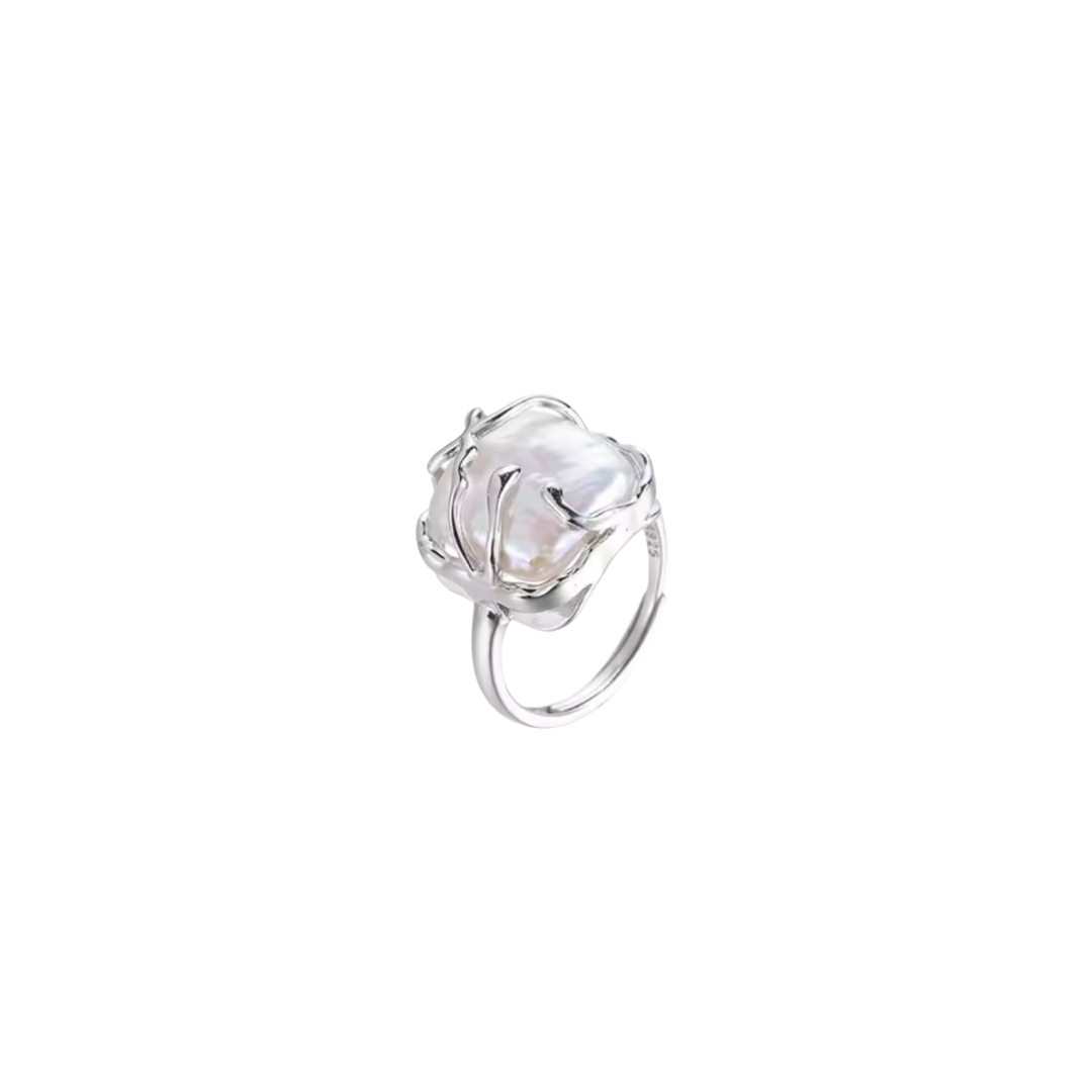 Silver ring pearl