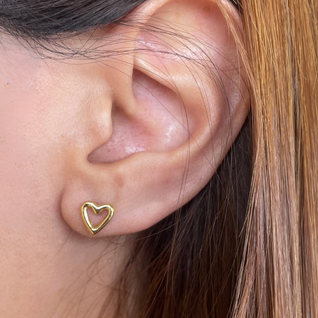 Mini love couture heart studs