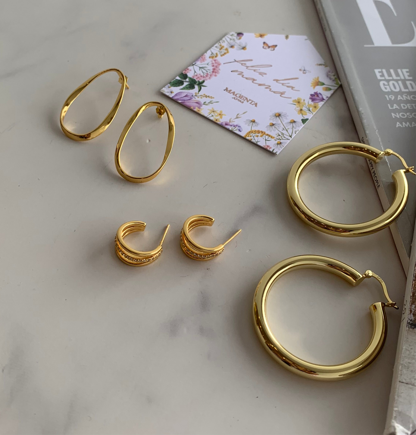 TUBULAR GOLDEN HOOPS
