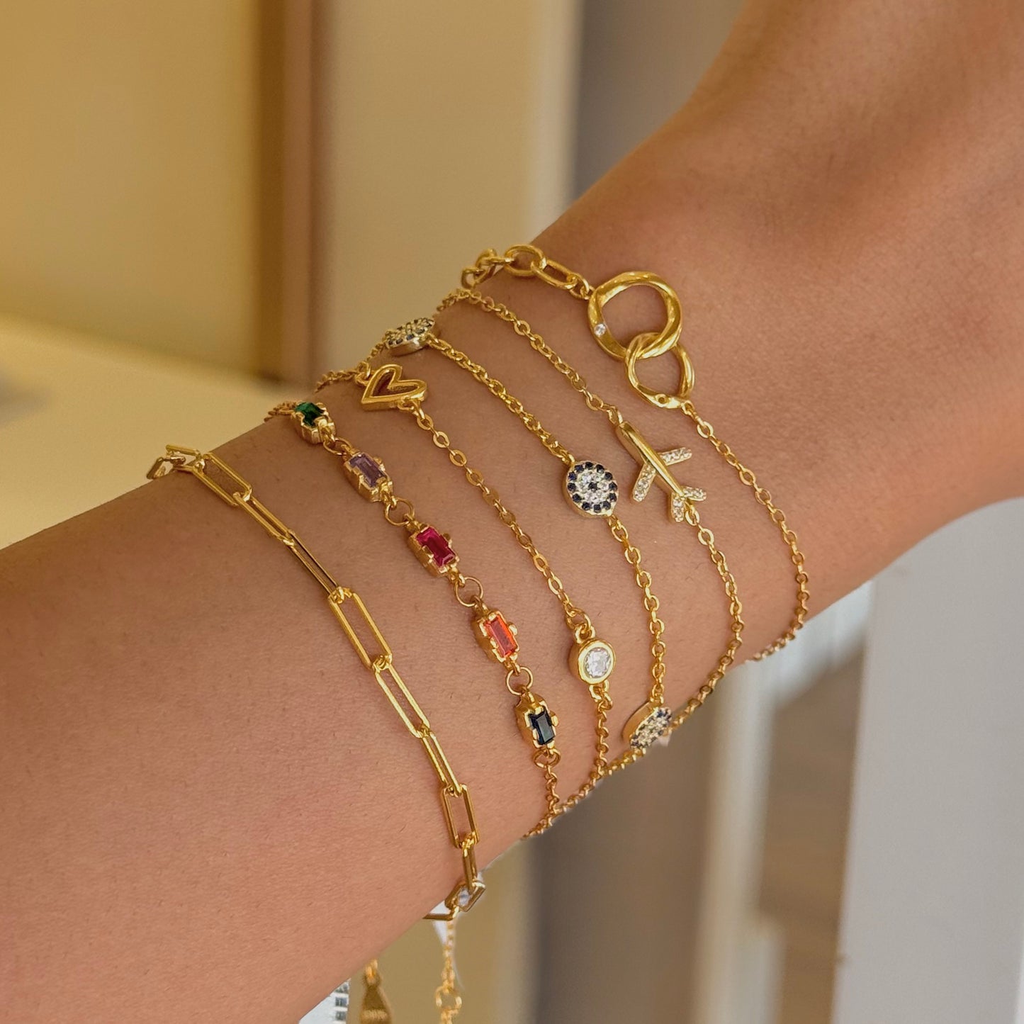 Golden Figaro Chain Bracelet
