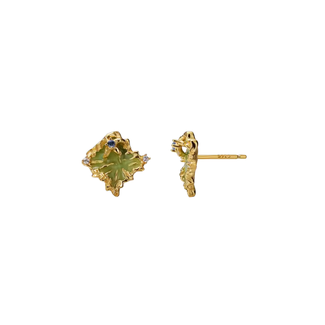 Green leaf golden studs