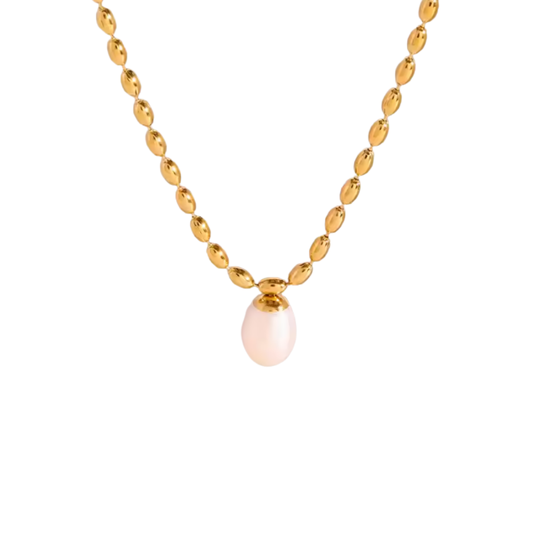 Pearl and golden beads necklace