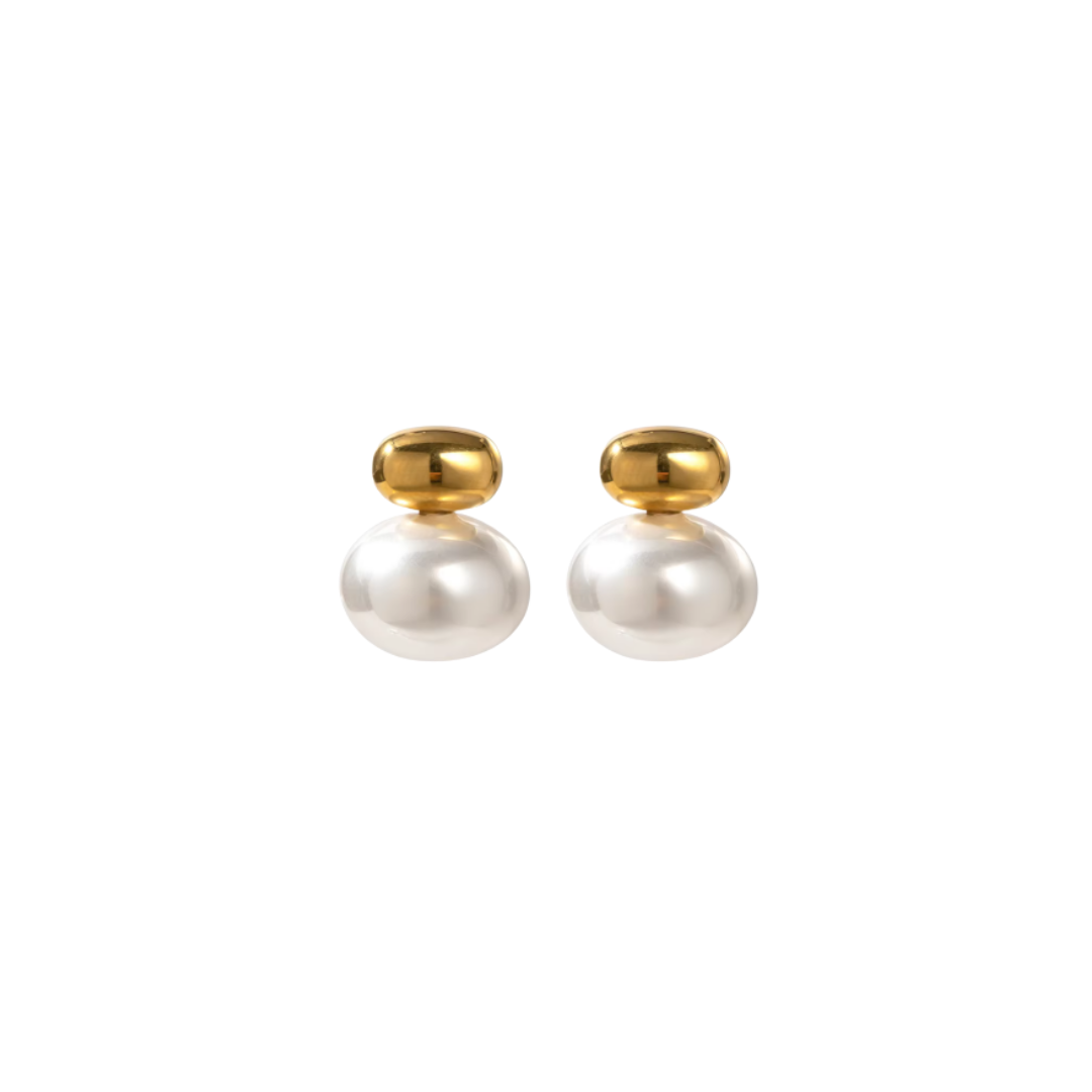 Pearl golden studs
