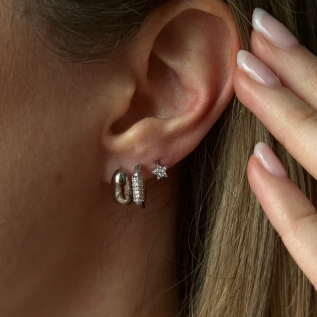 Oval Squared Middle Silver Hoops