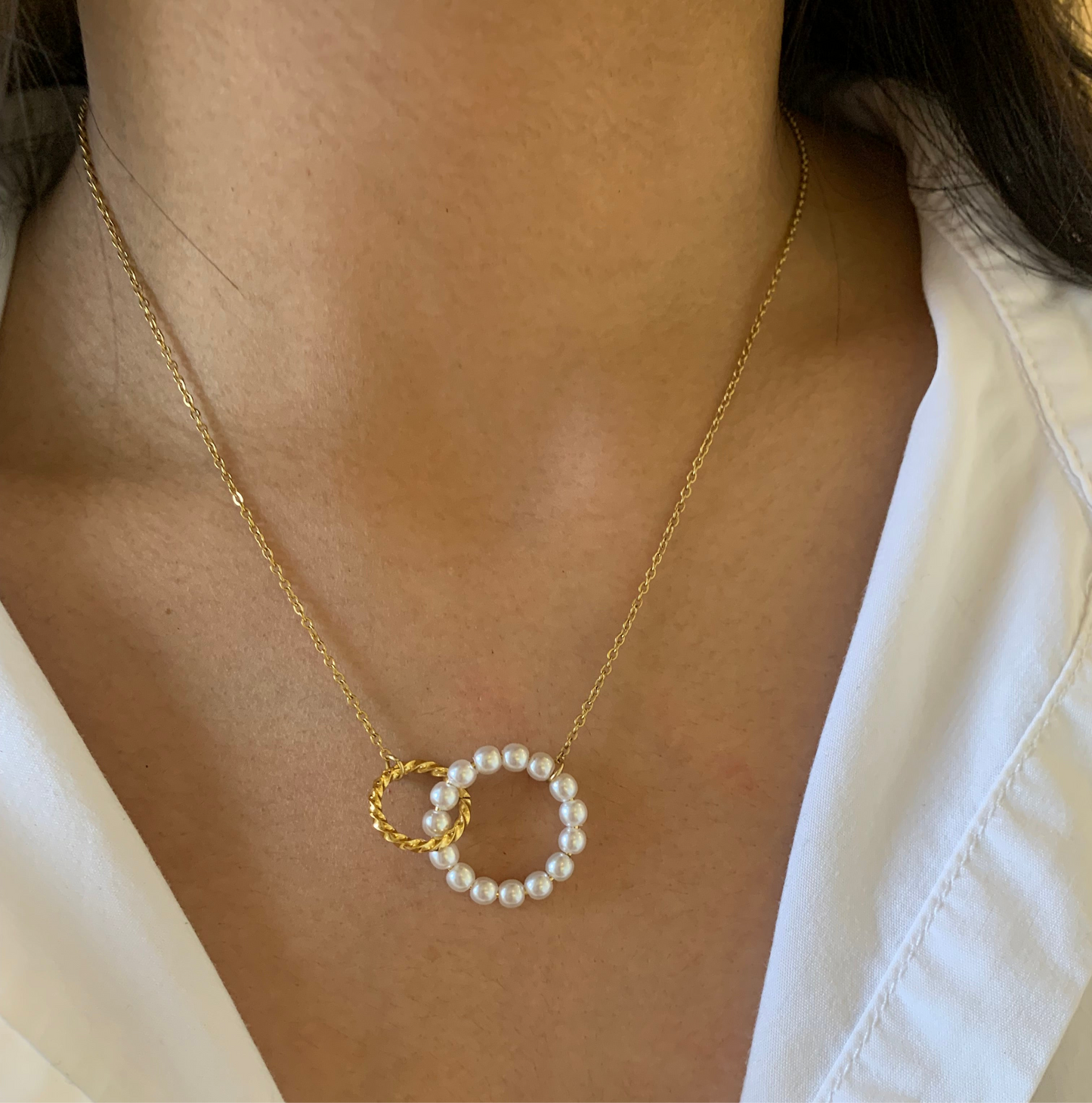 ETERNAL BOND PEARL NECKLACE