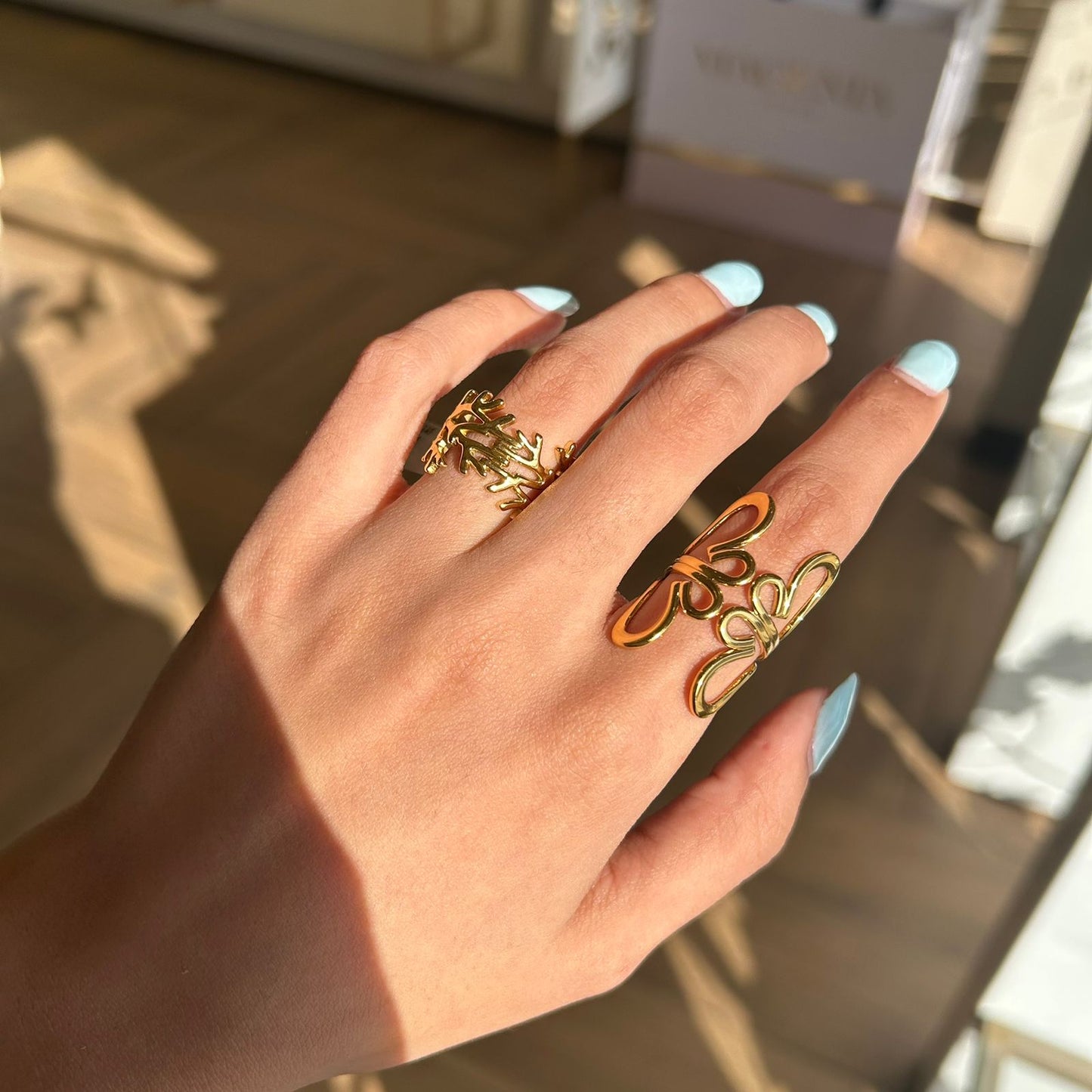 Medium flower ring