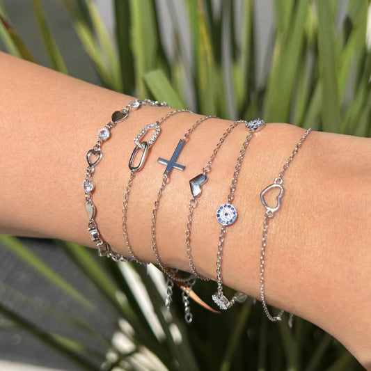 Plain Silver Heart Bracelet