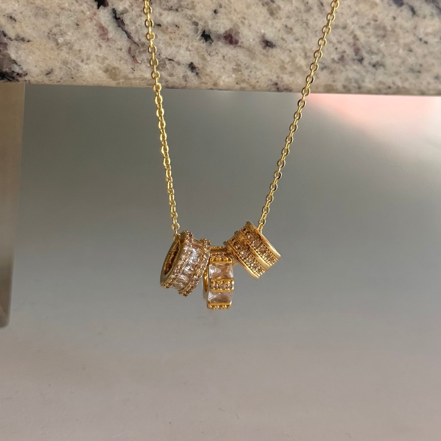 Confianza Charm