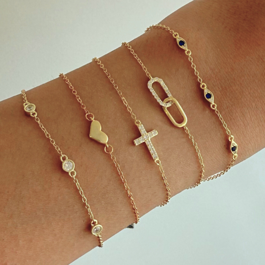 Plain Gold Heart Bracelet