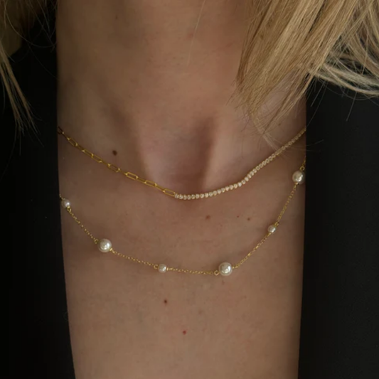 Delicate Pearl Golden Necklace