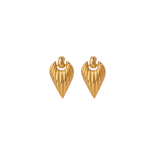 Drop petal golden earrings