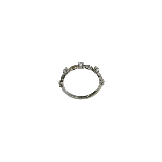 Anillo entrelazado con zirconia 10k