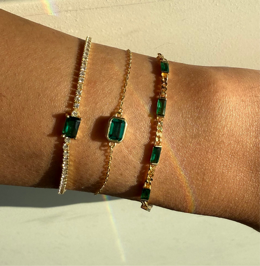 Gold emerald bracelet