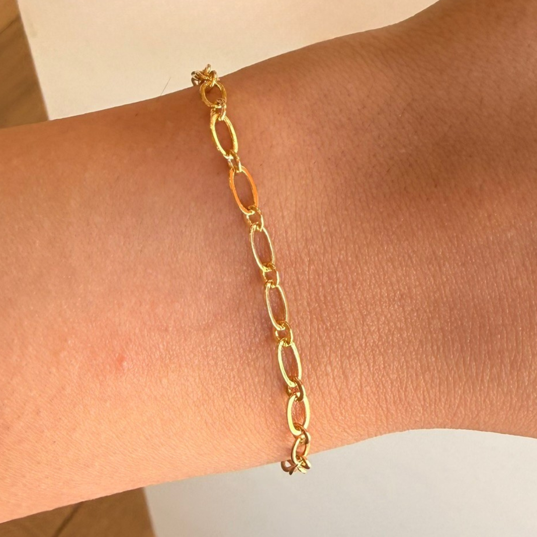 Oval circle bracelet