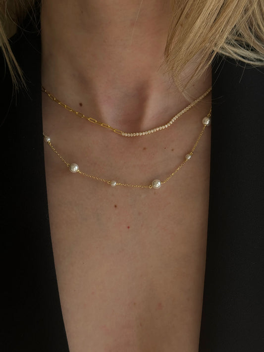 Delicate Pearl Golden Necklace