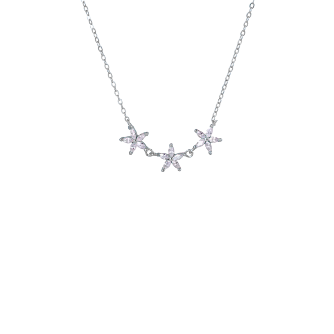 ISABELLA SILVER FLOWER NECKLACE