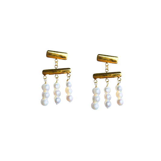 Triple pearl drop y gold earrings