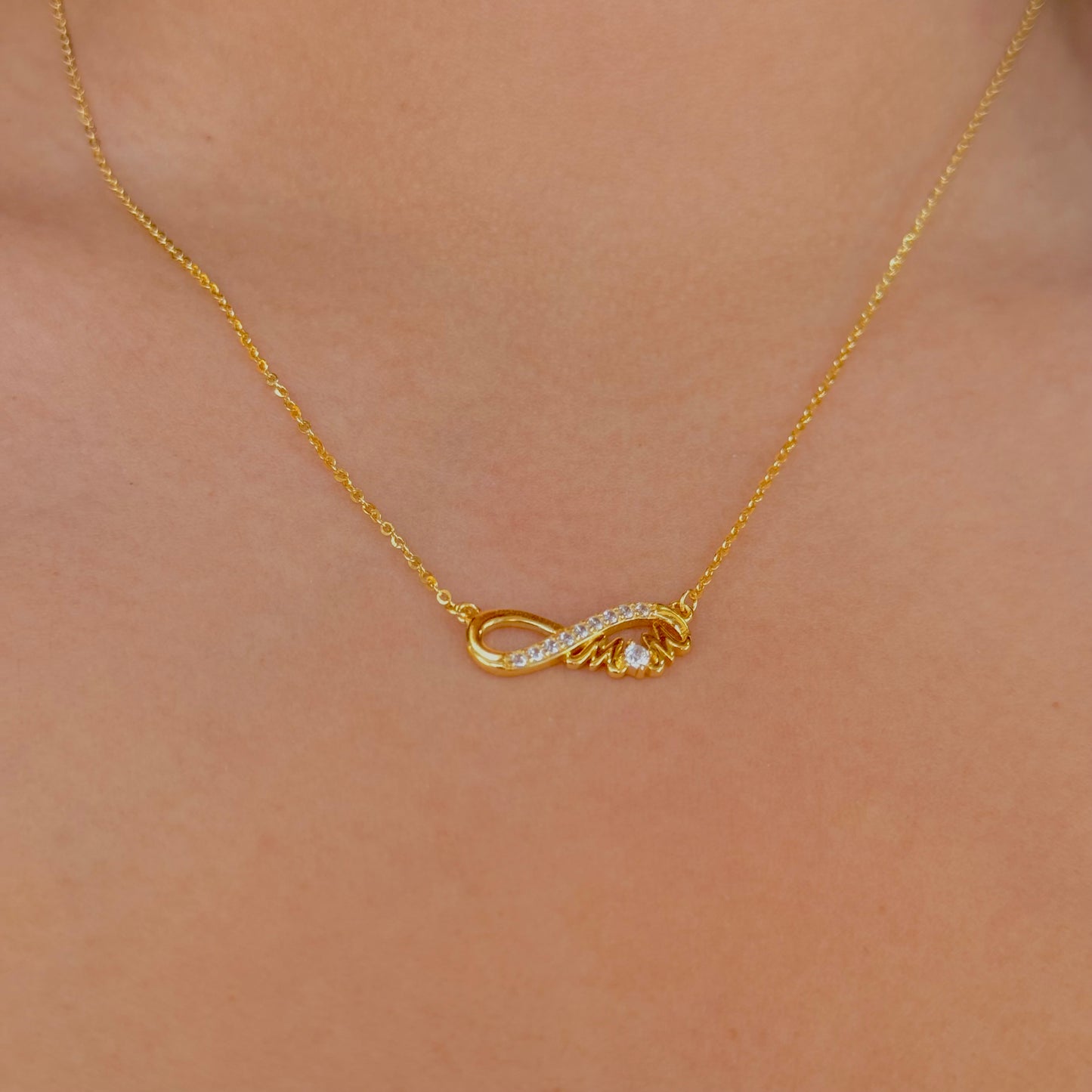 Infinite Mom Golden Necklace