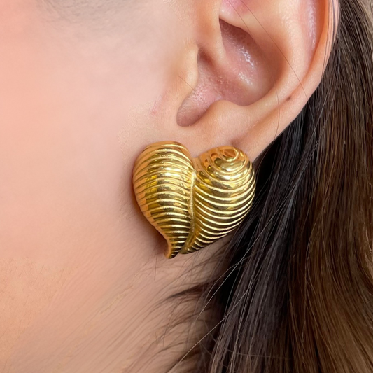 Eggy golden earrings