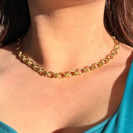 Links Golden Necklace