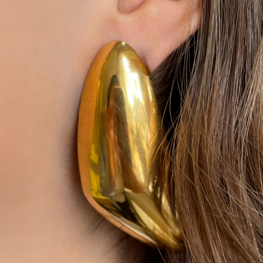 Triangle teadrop golden earrings