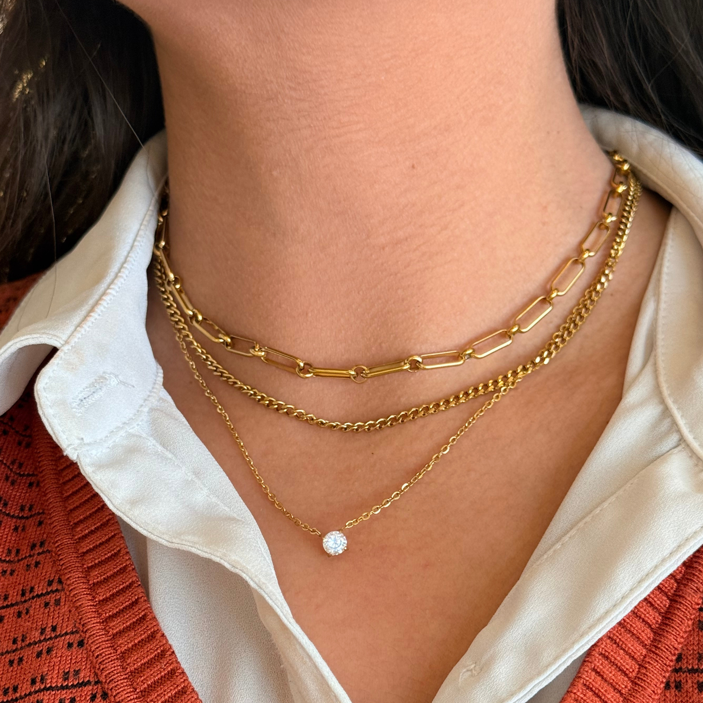 Light Triple Point Necklace