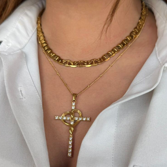 Classic chunky golden necklace