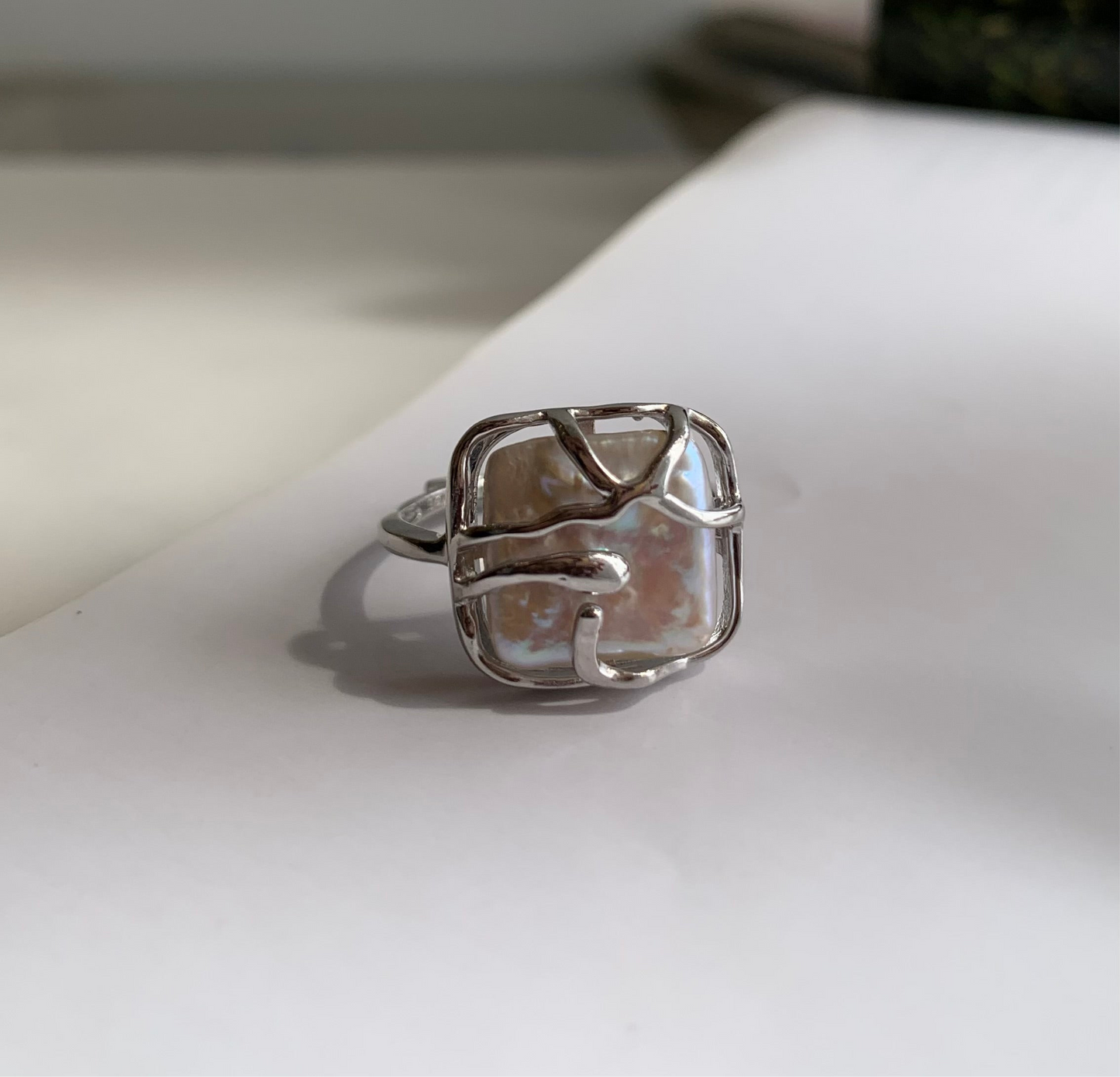 Silver ring pearl