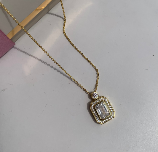 GOLDEN SQUARE SPARK NECKLACE