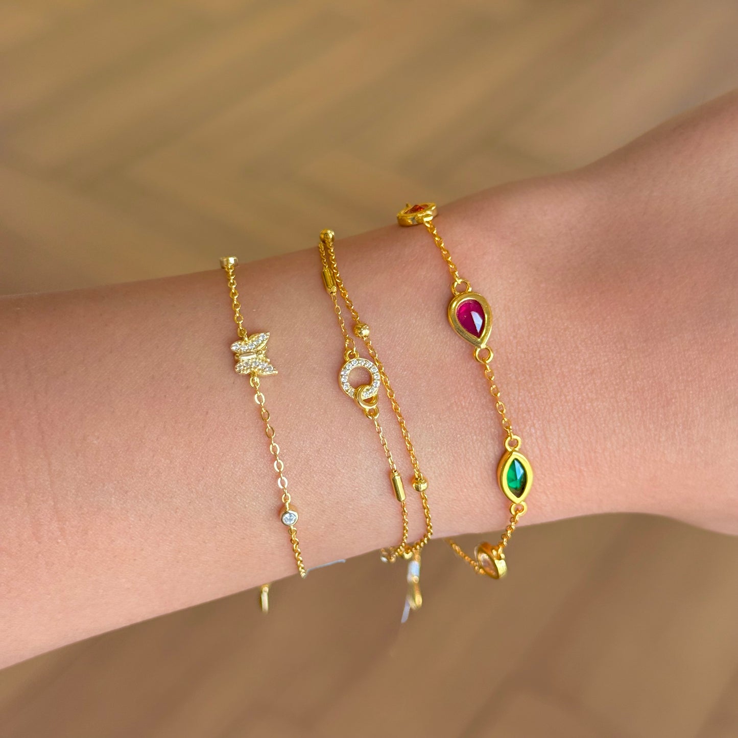 Linked Spark Golden Bracelet