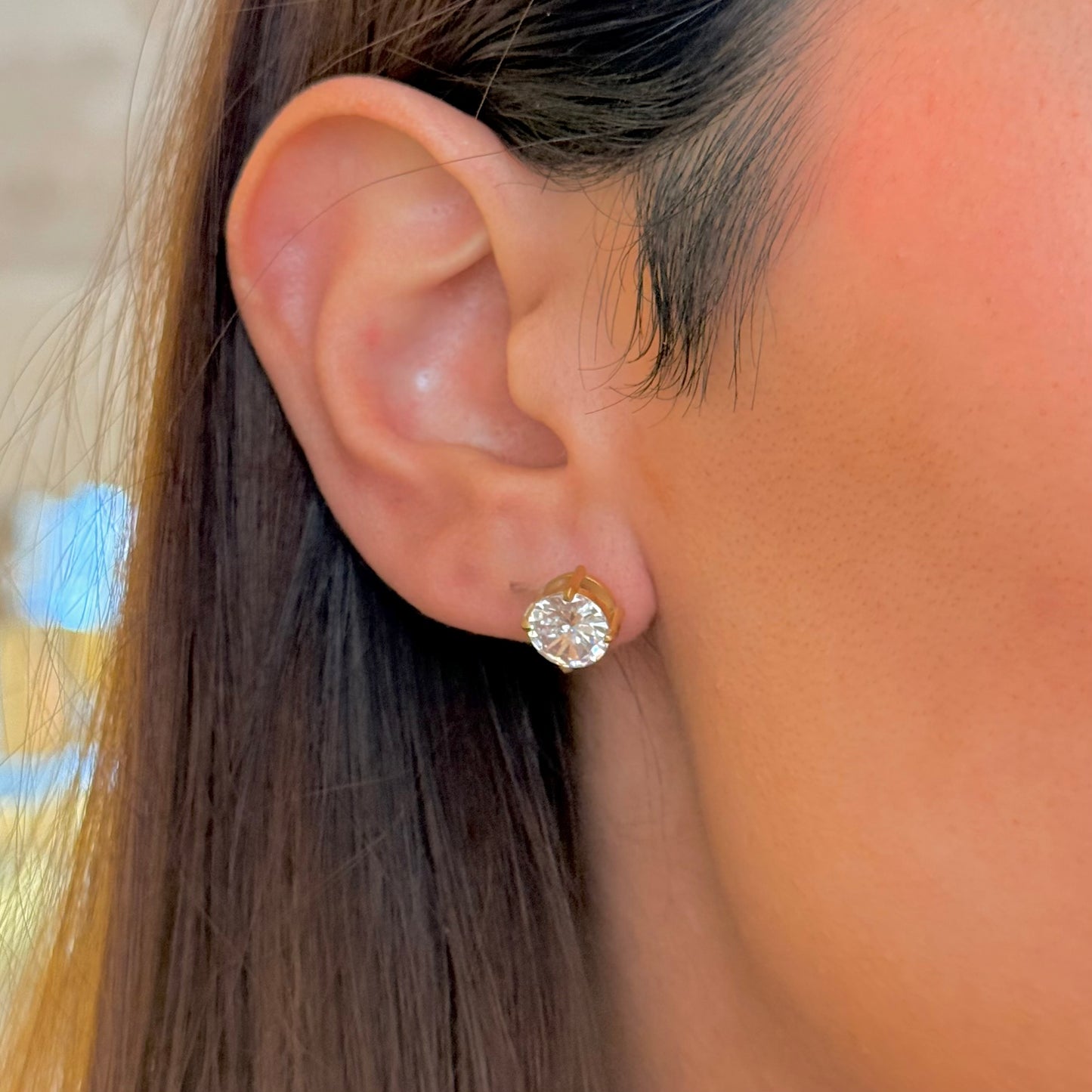 Circle Zir Golden Stud