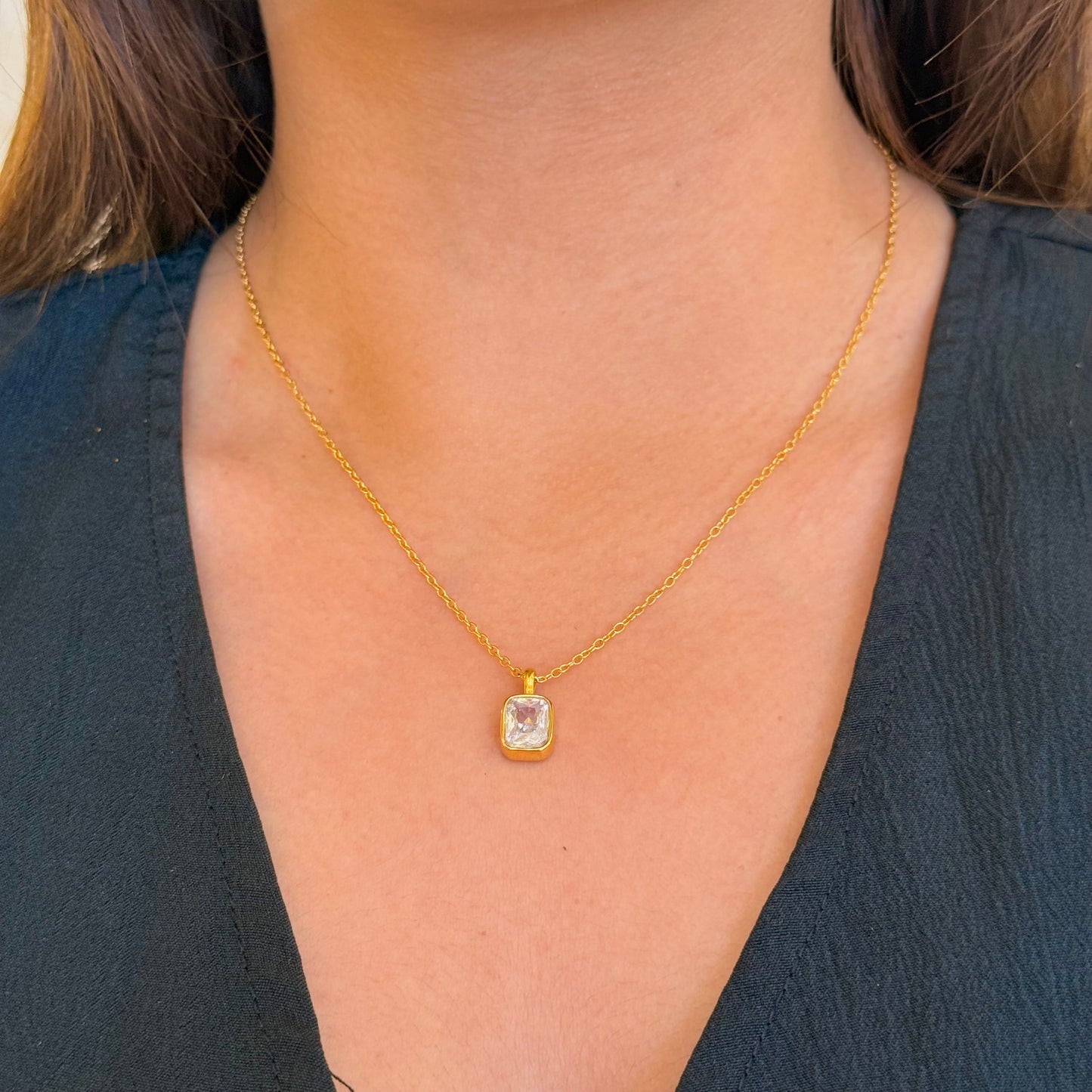 Simple Golden Necklace Rectangle