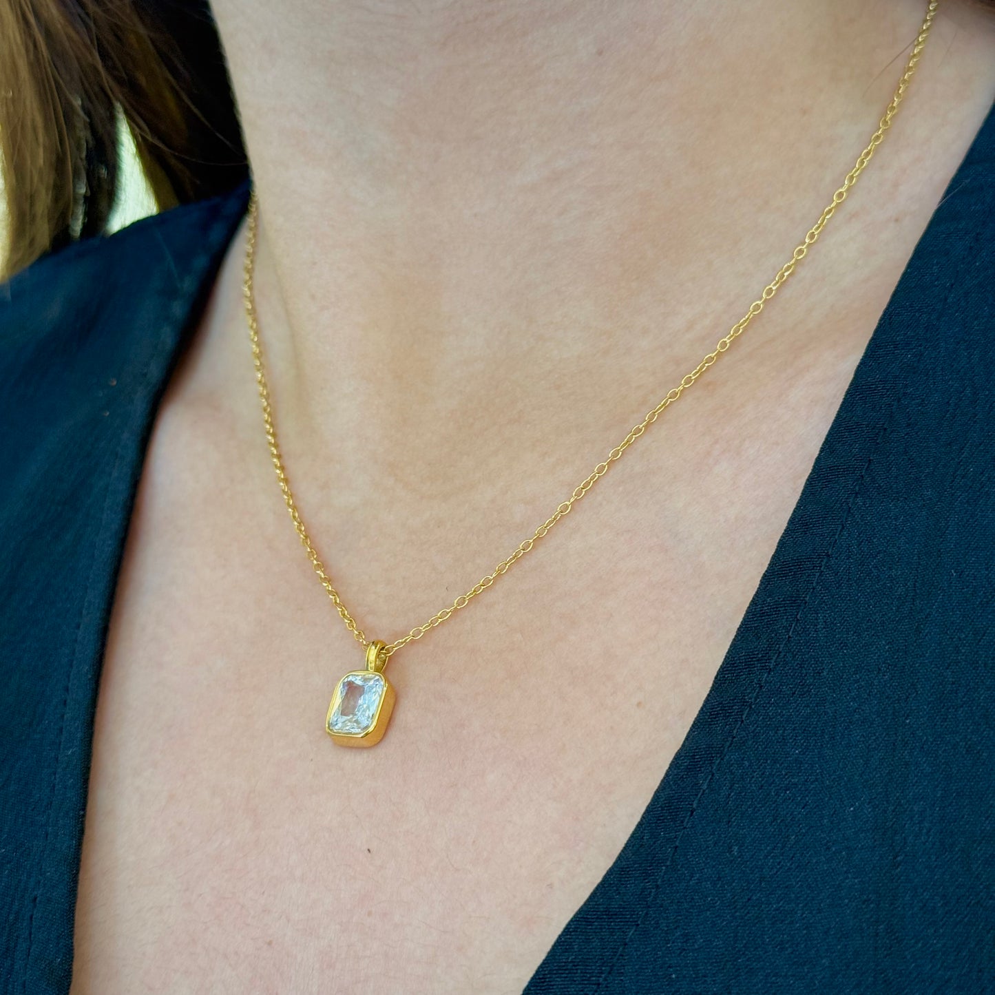 Simple Golden Necklace Rectangle